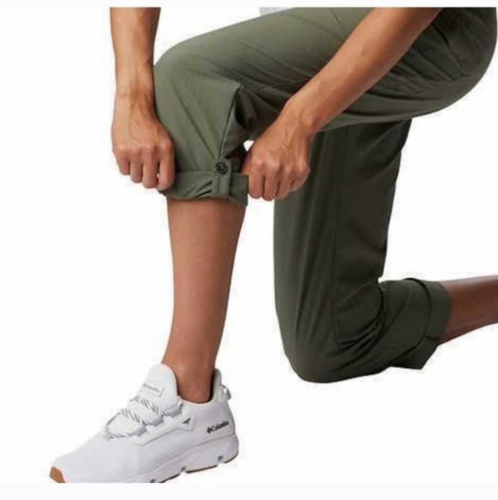 Columbia Woodland Hills Ladies Roll Up Pant – Ladies size XXL - Picture 3 of 5